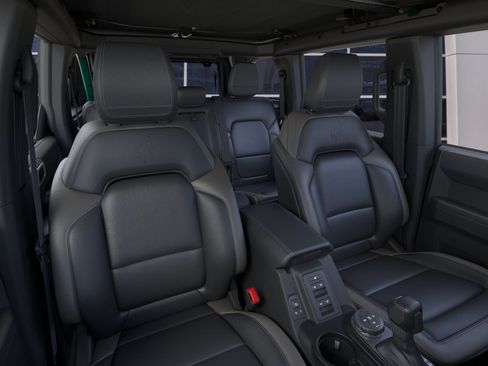New 2025 Ford Bronco Outer Banks AWD/4WD image 10