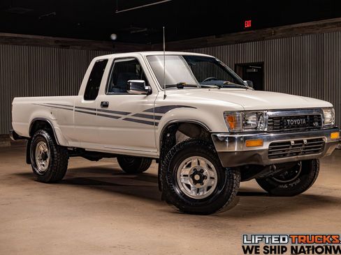 Used 1991 Toyota Pickup SR5 image 1