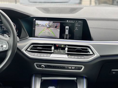 Used 2022 BMW X5 xDrive40i w/ Executive Package image 21