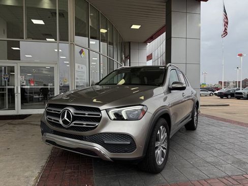 Used 2021 Mercedes-Benz GLE 350 w/ Premium Package image 4