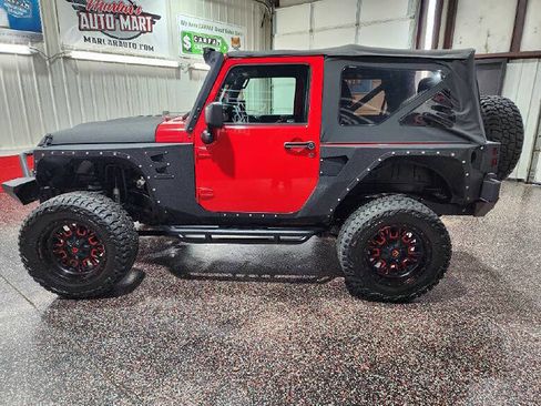Used 2018 Jeep Wrangler Sport image 4