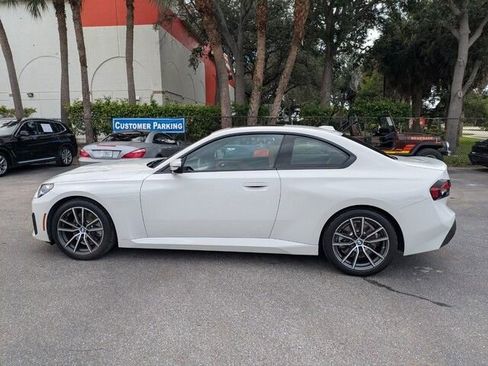Used 2024 BMW 230i Coupe w/ Convenience Package image 4