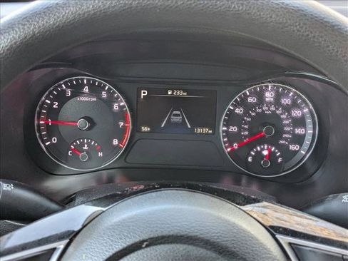 Used 2023 Kia Forte LXS image 11