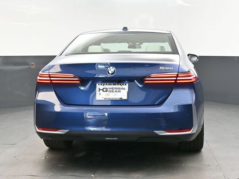 New 2026 BMW 530i w/ Premium Package image 7
