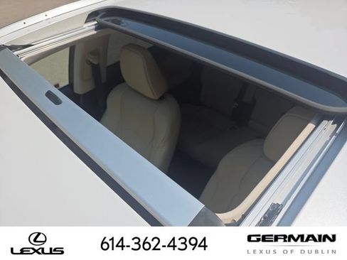 Certified 2022 Lexus RX 350L Premium w/ Premium Package AWD/4WD image 7
