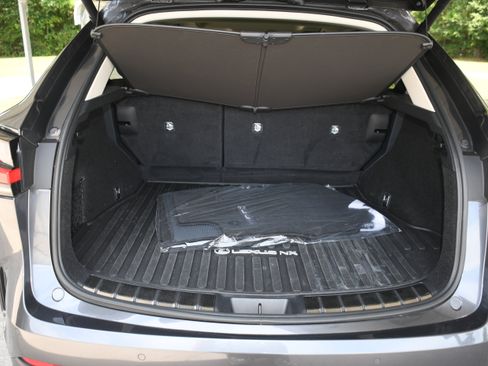 Used 2025 Lexus NX 250 FWD w/ Premium Package image 19