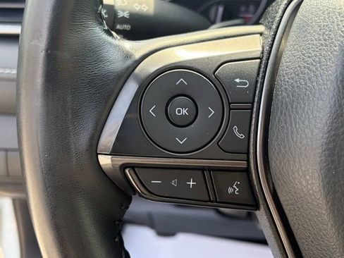 Used 2023 Toyota Camry SE image 17