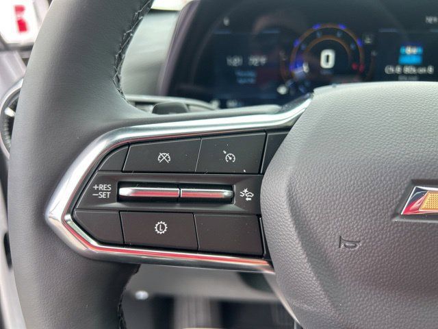 New 2026 Chevrolet Equinox LT w/ Convenience Package II FWD image 18