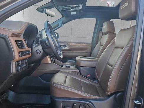 Used 2021 Chevrolet Suburban High Country image 25