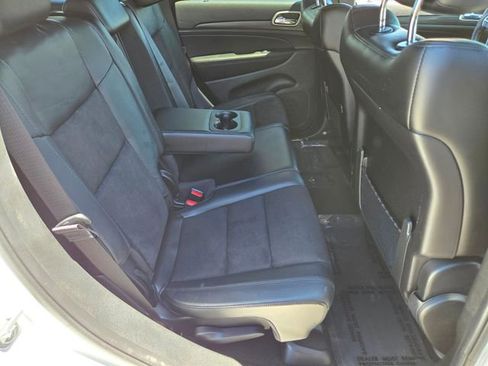 Used 2021 Jeep Grand Cherokee Laredo X AWD/4WD image 19