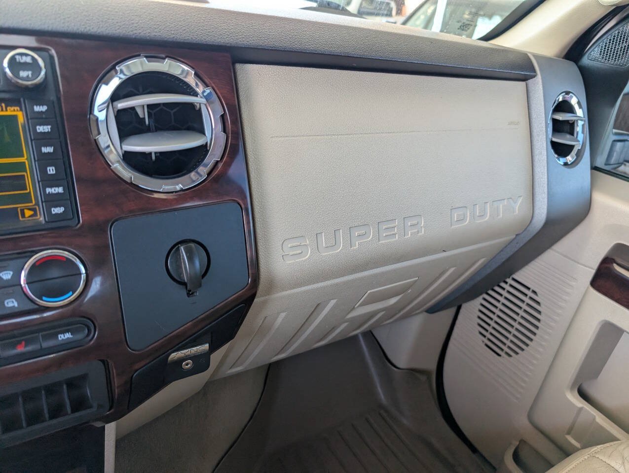 Used 2010 Ford F250 Lariat AWD/4WD image 30