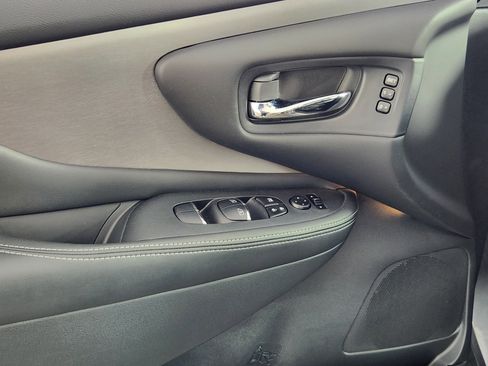 Used 2020 Nissan Murano SL image 16