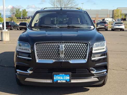 Used 2018 Lincoln Navigator Reserve w/ Technology Package AWD/4WD image 14