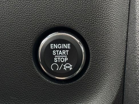 Used 2008 Dodge Challenger SRT8 RWD image 22