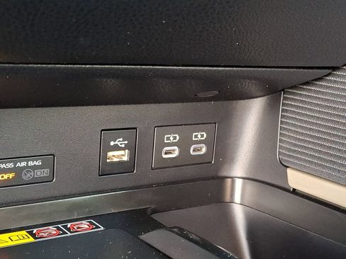 Used 2025 Toyota Camry SE FWD image 26