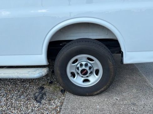 Used 2025 GMC Savana 2500 w/ Driver Convenience Package RWD image 24