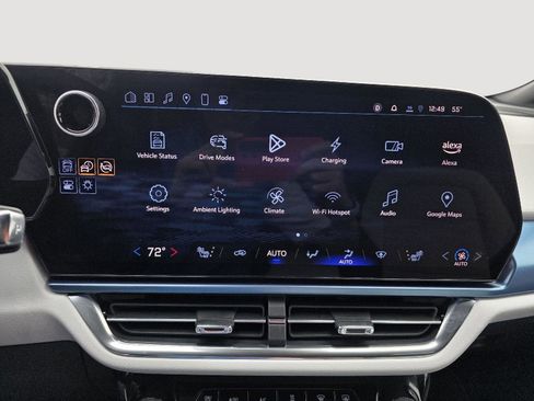 Used 2025 Chevrolet Equinox EV LT image 16