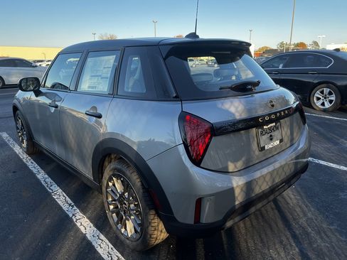 Used 2025 MINI Cooper S image 7
