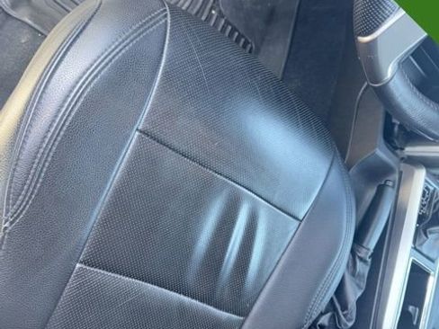 Used 2016 Toyota Tacoma SR5 w/ SR5 Appearance Package (SN) image 11