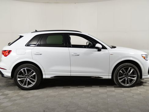 Used 2022 Audi Q3 2.0T Premium Plus w/ Premium Plus Package image 7