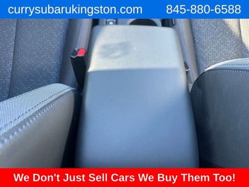 Used 2025 Subaru Forester Premium image 37