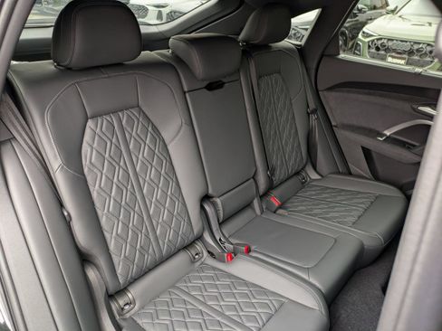 New 2026 Audi SQ5 Premium Plus AWD/4WD image 9