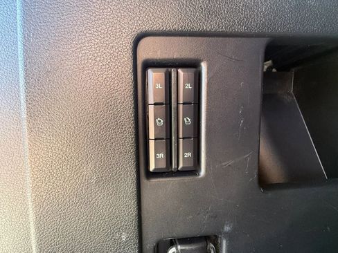 Used 2019 Ford Expedition Max Limited AWD/4WD image 33