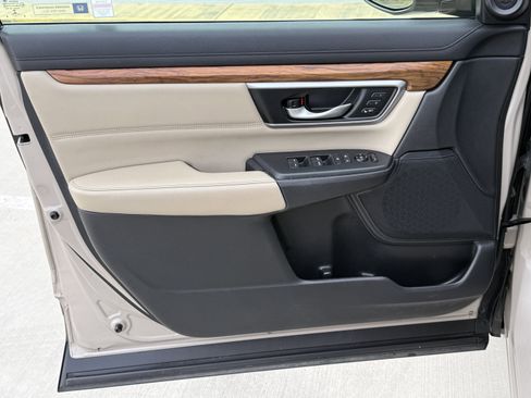 Used 2017 Honda CR-V EX-L image 16