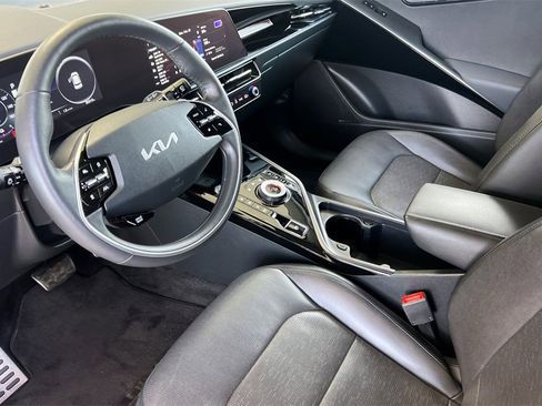 Used 2023 Kia Niro Wave image 12