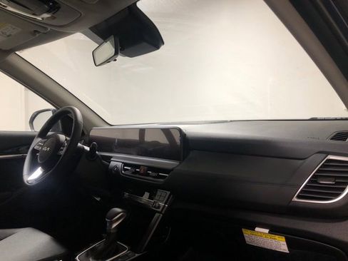 New 2026 Kia Seltos EX image 14