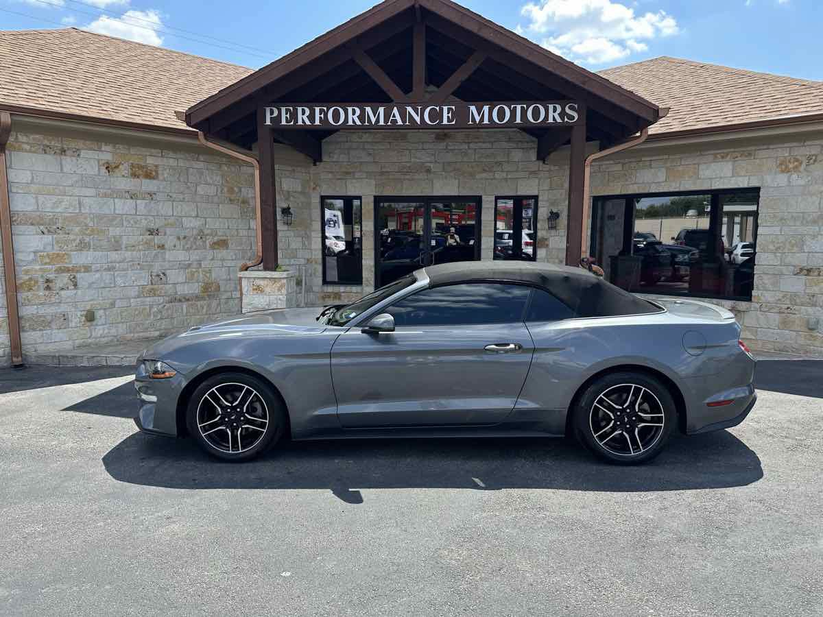 Used 2022 Ford Mustang Premium RWD image 2