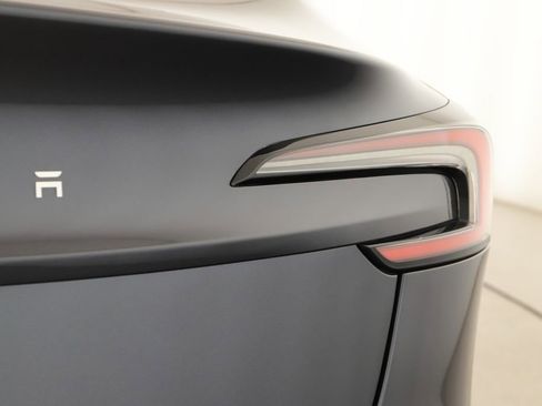 Used 2024 Tesla Model 3 Standard Range RWD image 31
