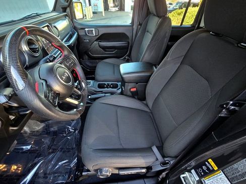 Certified 2023 Jeep Gladiator Sport image 20