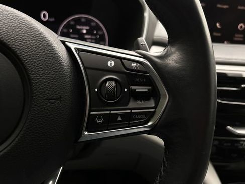 Used 2023 Acura MDX SH-AWD w/ Technology Package image 16