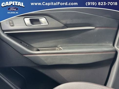 Certified 2025 Ford Explorer ST-Line w/ Premium Package image 27
