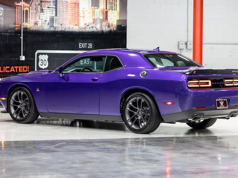 Used 2023 Dodge Challenger R/T Scat Pack w/ Plus Package RWD image 18