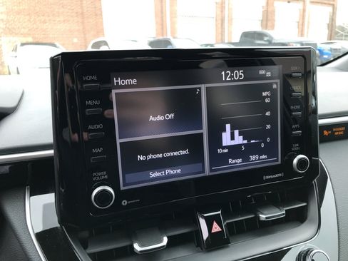 Used 2022 Toyota Corolla SE w/ Carpet Mat Package (TMS) image 17