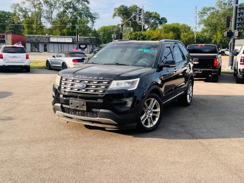 Used 2016 Ford Explorer Limited w/ Equipment Group 301A AWD/4WD image 2