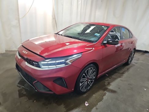 Used 2022 Kia Forte GT w/ GT Technology Package FWD image 2