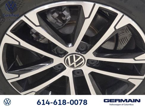 Used 2025 Volkswagen Jetta Sport FWD image 13