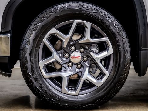 Used 2023 GMC Sierra 1500 SLT w/ SLT Premium Plus Package image 36