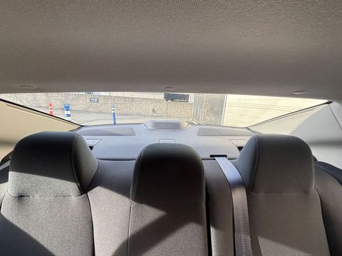 Used 2025 Nissan Sentra SV image 33