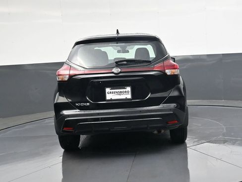 Used 2023 Nissan Kicks S FWD image 5