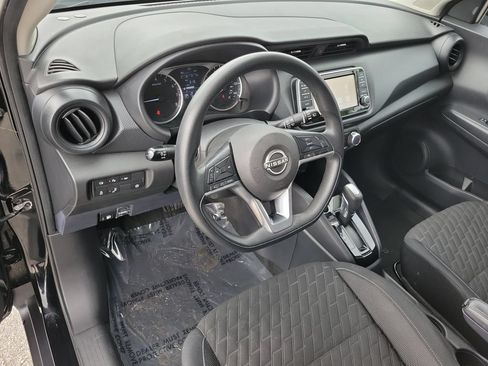 Certified 2022 Nissan Kicks S FWD image 22