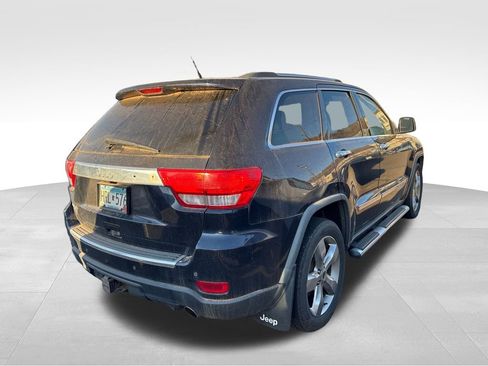 Used 2011 Jeep Grand Cherokee Overland image 4