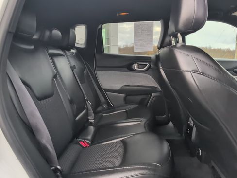 Used 2023 Jeep Compass Latitude w/ Convenience Group image 14