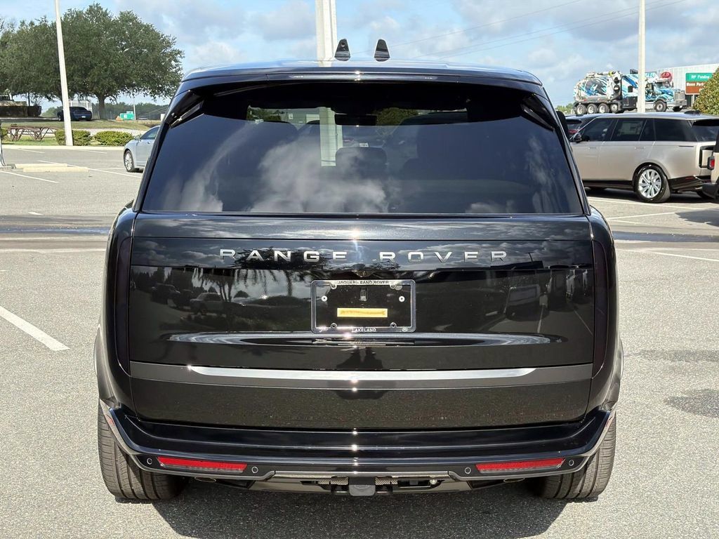 New 2026 Land Rover Range Rover SE AWD/4WD image 4