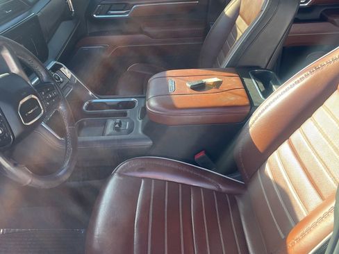 Used 2024 GMC Sierra 3500 Denali Ultimate image 11