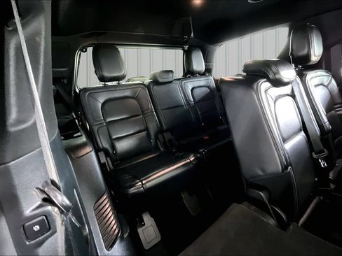 Used 2019 Lincoln Navigator Reserve AWD/4WD image 28