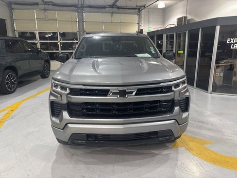 Used 2023 Chevrolet Silverado 1500 RST image 3